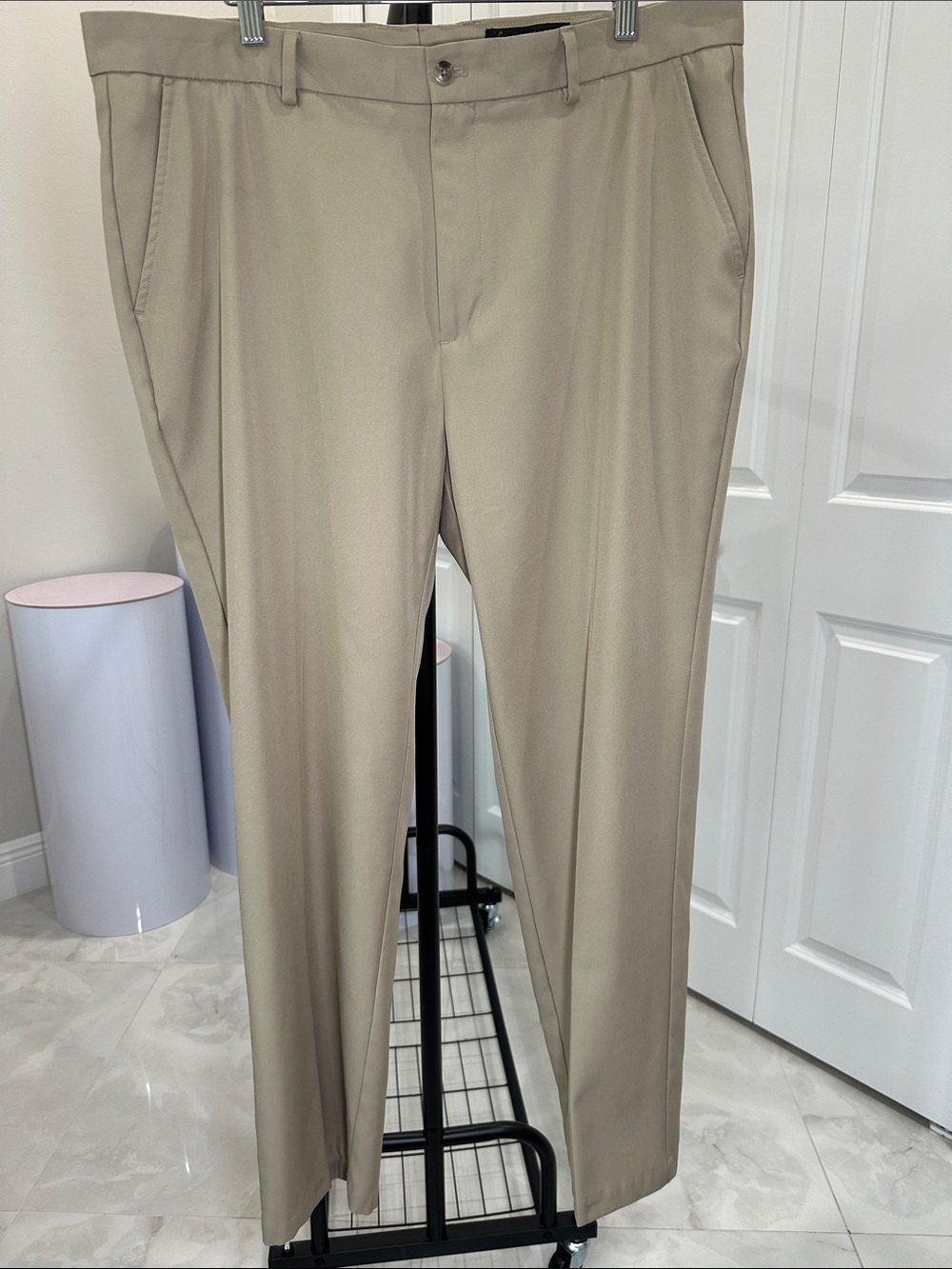 Greg Norman Collection Pants in Light Khaki
